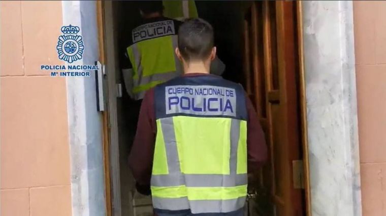 Detenidas tres personas por conspirar para acabar con la vida de un hombre