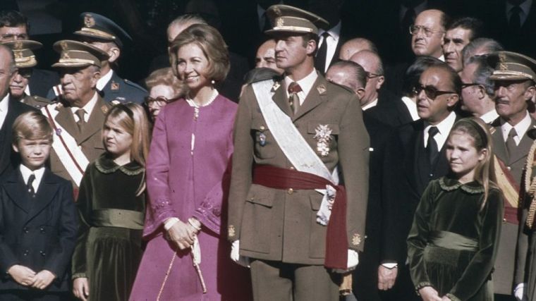 ¿A un paso de la República? Juan Carlos I abandona España