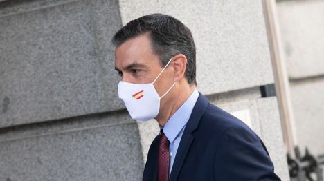 Sánchez defiende la monarquía parlamentaria ante la militancia del PSOE
