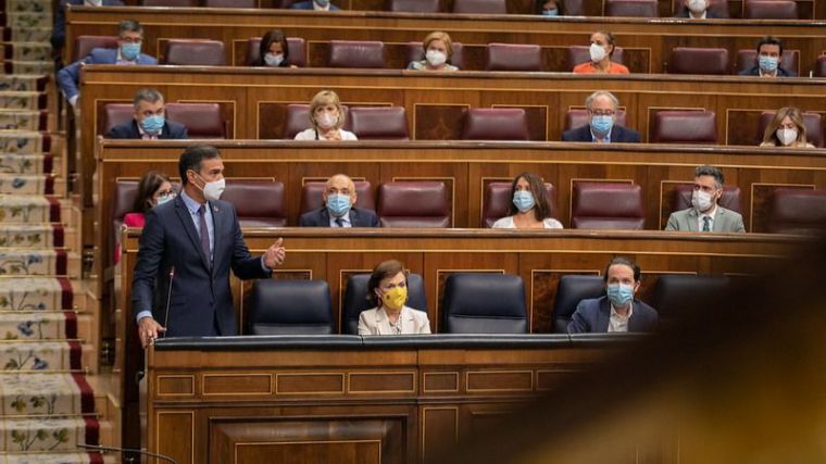 Sánchez, al PP: 'Unidas Podemos cumple con la Constitución y ustedes no'