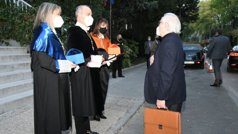 El ministro Castells preside la apertura de curso de la UNED