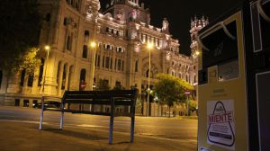 España amanece con el mensaje 'Ecoembes miente' en miles de contenedores amarillos