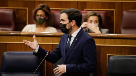 Garzón confirma estar explorando cómo bajar el IVA de las mascarillas