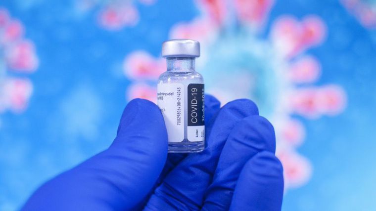 Darias: 'Las vacunas son nuestro horizonte de esperanza, son seguras y salvan vidas'