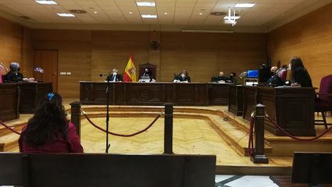 El TSJ de Extremadura confirma la pena de 16 años de prisión a una mujer que asfixió a un hombre en Badajoz