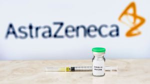 16 semanas de espera para la administración de la segunda dosis de AstraZeneca en menores de 60 años