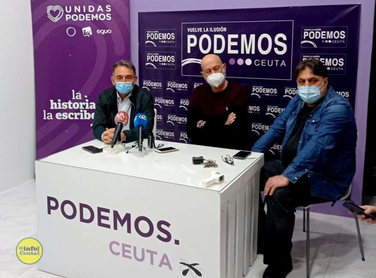 La inauguración de la sede de Podemos por Enrique Santiago enturbiada por el 'invitado' Nepomuceno