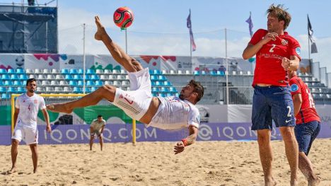 Fútbol playa: España arranca el camino al mundial con goleada
