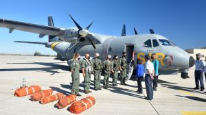 Robles agradece la labor de los militares de la Base Aérea de Gando en la erupción de La Palma