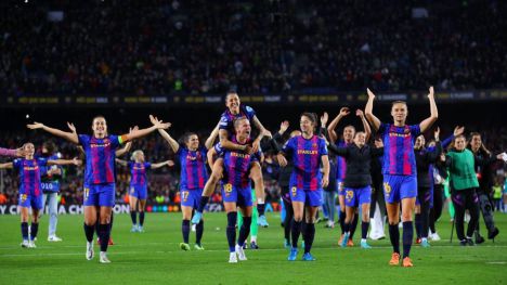 Fiesta histórica en el Camp Nou con récord mundial de asistencia