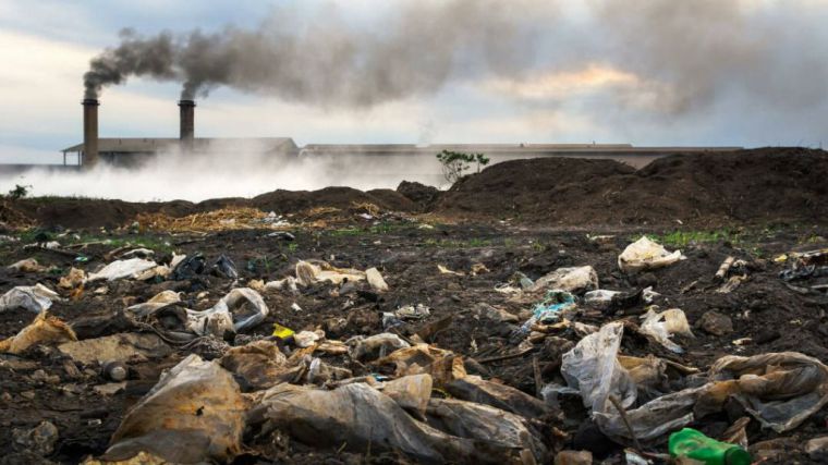 Por la prohibición de la importación de residuos para enterramiento en suelo español