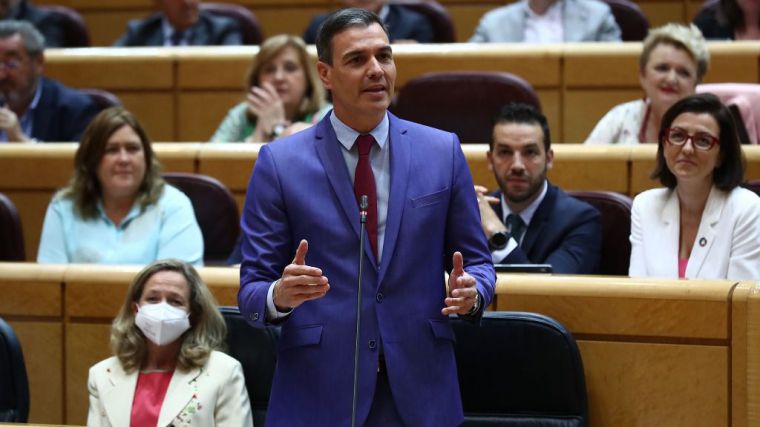 Sánchez deja sin palabras a Feijóo: 'El Gobierno trabaja sin descanso para proteger a las familias y a las empresas'