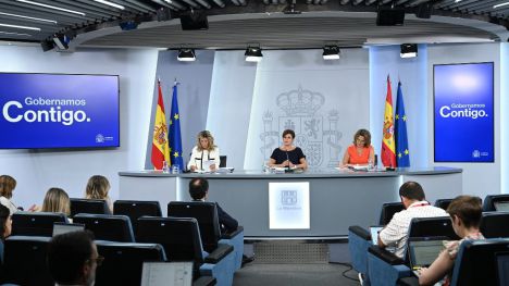 Rodríguez: 'Aunque sean tiempos difíciles, el Gobierno está comprometido con mejorar la vida de la gente'