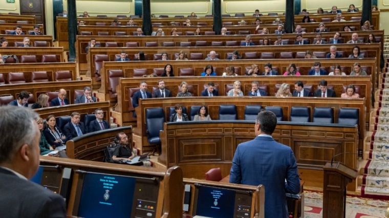 Sánchez al PP: 'Pese a las dificultades y a su oposición negacionista, este Gobierno avanza'