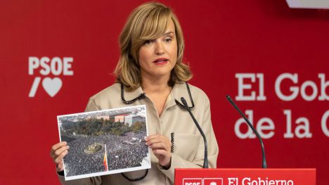El PSOE no entiende la 'falta de humildad' y el 'desprecio' de Ayuso al sector sanitario