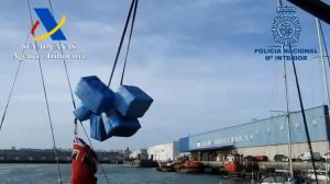 Alerta roja: Un velero británico auxiliado por Salvamento Marítimo escondía 4.400 kilos de hachís