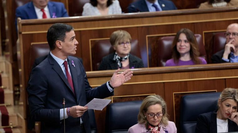 Sánchez al PP: 'Acumulamos avances en Igualdad, ustedes recursos contra los derechos de las mujeres'