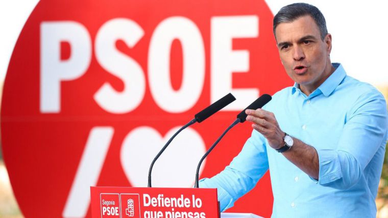 Sánchez: 'En gestión no hay color, gana el rojo del Partido Socialista Obrero Español'