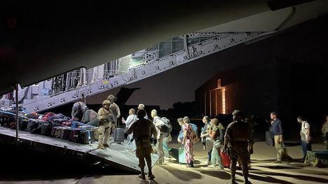 Evacuados los españoles de Sudán en aviones del Ejército