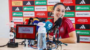 Athenea del Castillo: "Animamos a los aficionados a levantarse e ilusionarse con esta Selección"