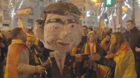 El PSOE pone 'pie en pared' ante el 'ataque desmedido de la ultraderecha' en Nochevieja