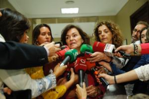 Carmen Calvo anuncia la tramitación por vía de urgencia de la Ley de Igualdad Laboral