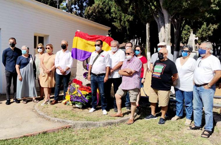 El Foro por la Memoria recuerda y homenajea a las víctimas del fascismo en Andalucía