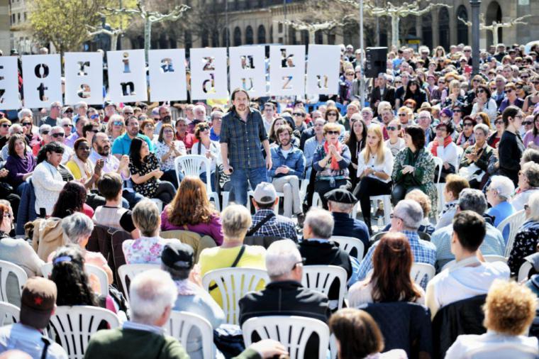 Iglesias: “Si gobernamos, los bancos van a devolver euro por euro a las familias”