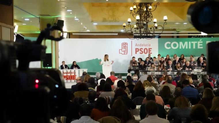 Susana Díaz va a estar “vigilando y controlando para que no se den pasos atrás”