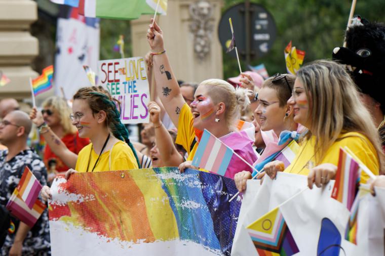 Activistas LGTBI+ en Europa alertan sobre el retroceso de derechos en Hungría y Bulgaria