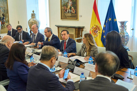 Albares se reúne con embajadores para fortalecer la Cumbre Iberoamericana en Madrid