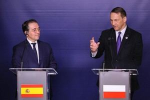 Albares y Sikorski discuten desafíos de la presidencia polaca en la UE