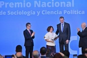 Bolaños entrega el Premio Nacional de Sociología 2025 a Capitolina Díaz