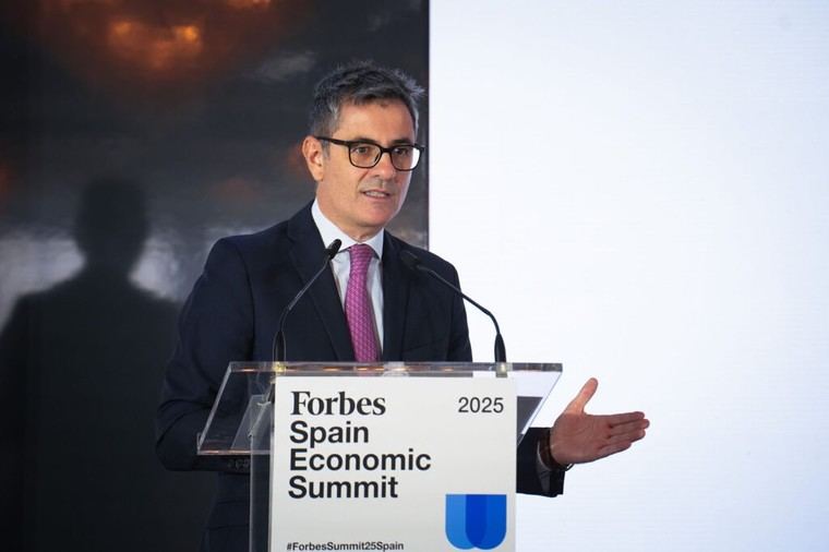 Bolaños destaca el optimismo económico de España en el Forbes Summit 2025