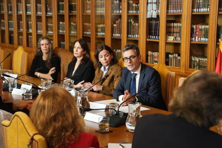Bolaños da la bienvenida a jueces en formación en el Ministerio