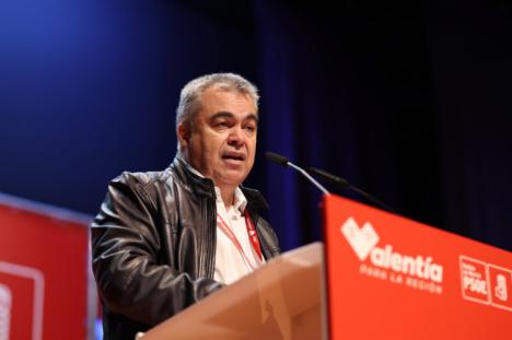 Cerdán defiende al PSOE como bastión democrático ante la ultraderecha
