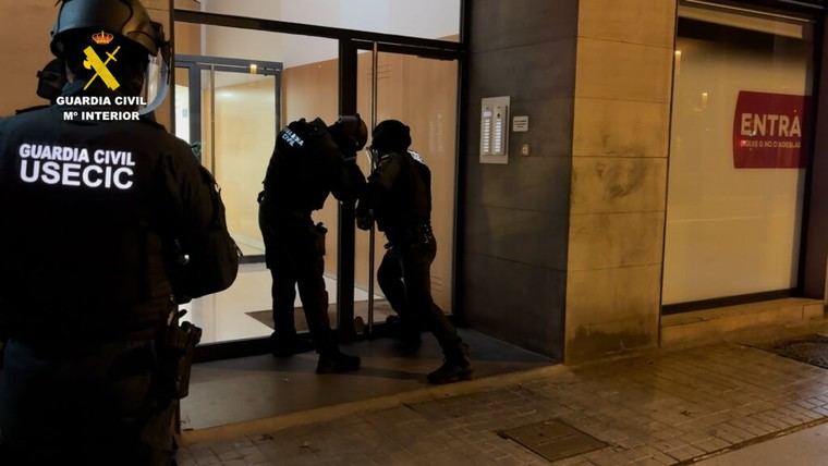 Desmantelan red tecnológica que facilitaba datos a ciberdelincuentes