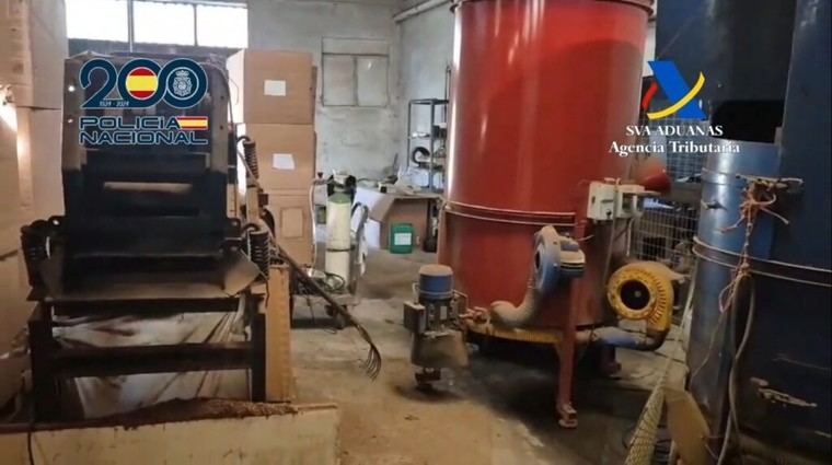 Desmantelan fábricas ilegales de tabaco en Toledo y Valencia