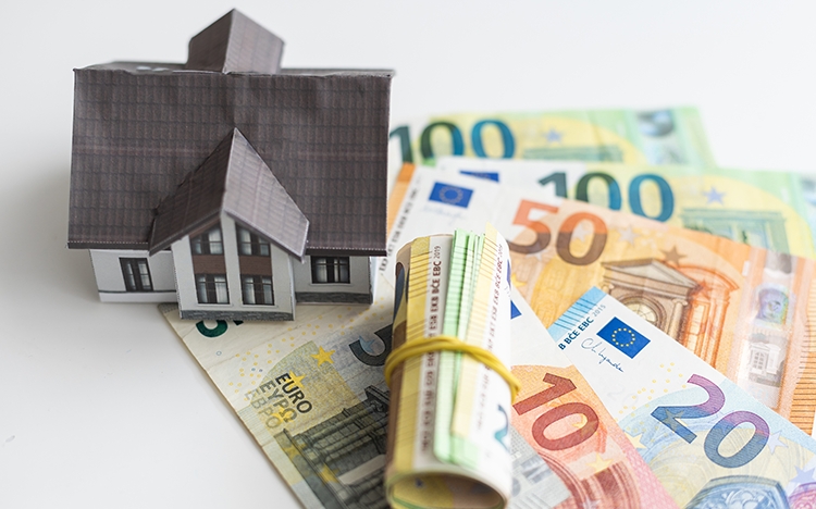 Desmantelan esquema de lavado de cientos de millones de euros en Europa