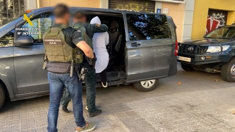 Desmantelan red criminal que facilitaba inmigración irregular con parejas ficticias