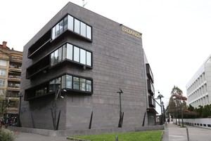 Detienen a dos hombres en Donostia por intento de robo en furgoneta
