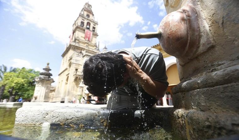 El 1-1-2 advierte sobre el riesgo de calor extremo en Andalucía