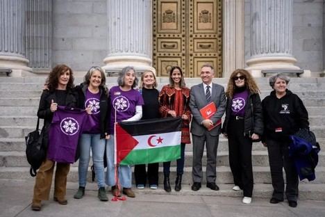 Sumar impulsa ley para otorgar nacionalidad a saharauis nacidos bajo administración española, pese al rechazo del PSOE