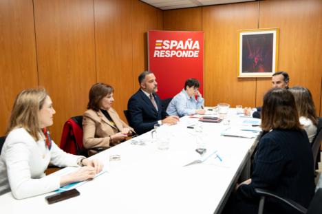 El PSOE reafirma su apoyo a la industria farmacéutica española
