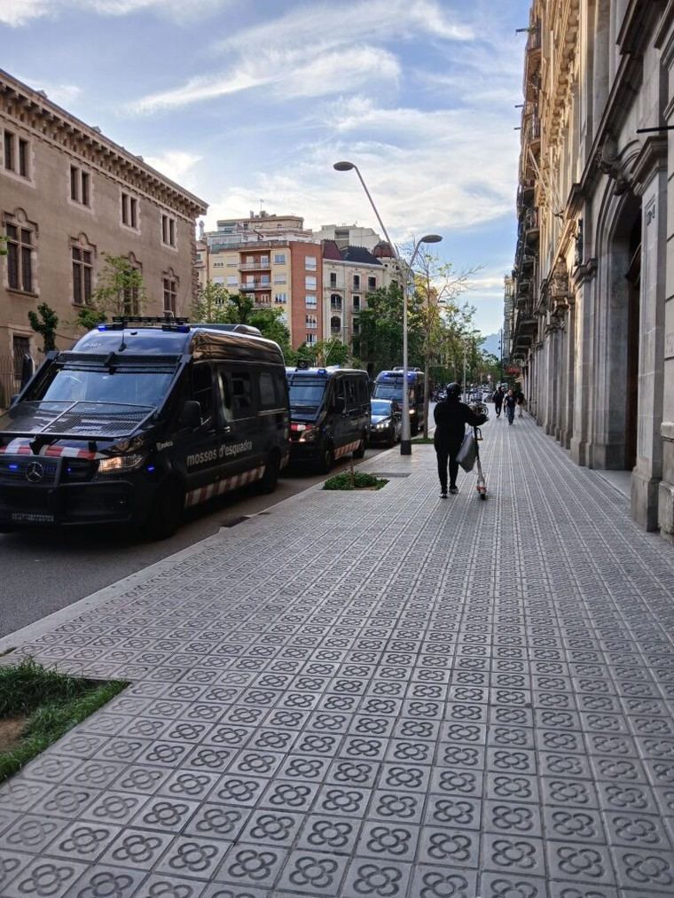 Detenido un hombre por estafar a 50 personas con falsos alquileres en Barcelona