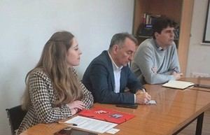 Santiago critica al PP por rechazar la quita de deuda y lo califica de irresponsable