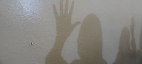 Urgente apoyo a víctimas de violencia sexual en conflictos, no recortes presupuestarios