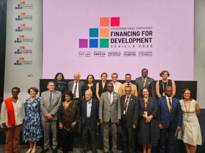 España lanza desde Sevilla una iniciativa para reformar la gobernanza de la salud global