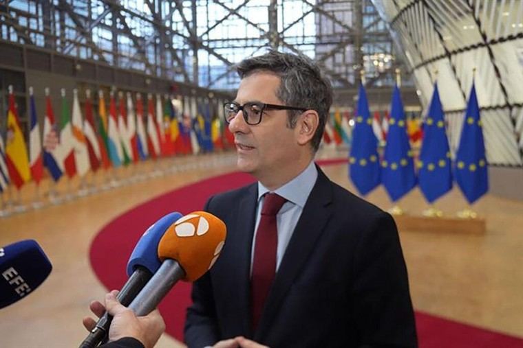 España defiende la asistencia humanitaria a migrantes en la UE