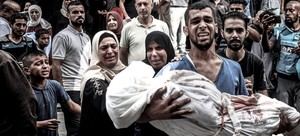 Siete niños fallecen en Gaza durante un bombardeo mientras esperaban agua